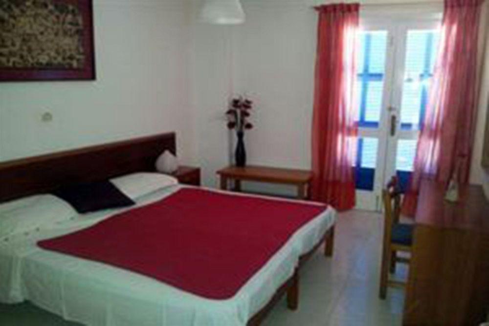 Hostal Flamenco Can Picafort  Exterior photo