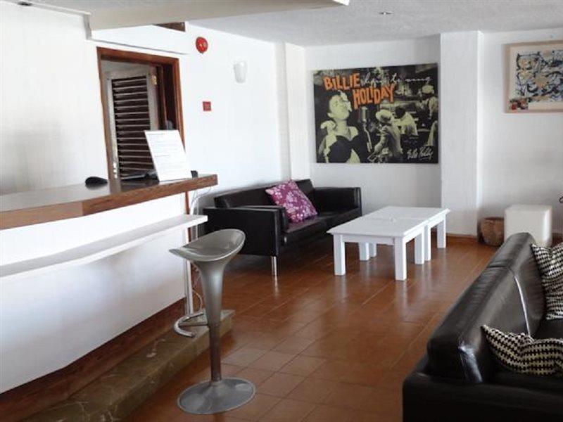 Hostal Flamenco Can Picafort  Exterior photo